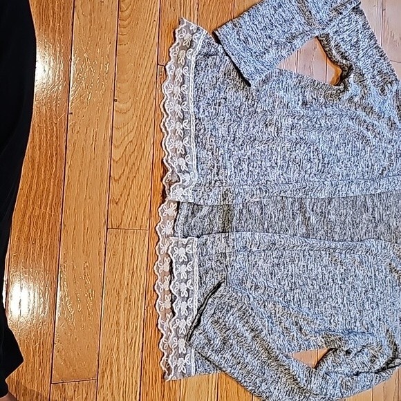 Btween Long Sleeve Cardigan with Lace Trim. Girls size 12 - Picture 2 of 5